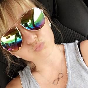 Meet your Posher, Jan